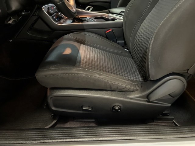 Used 2018 Dodge Challenger R/T image 10