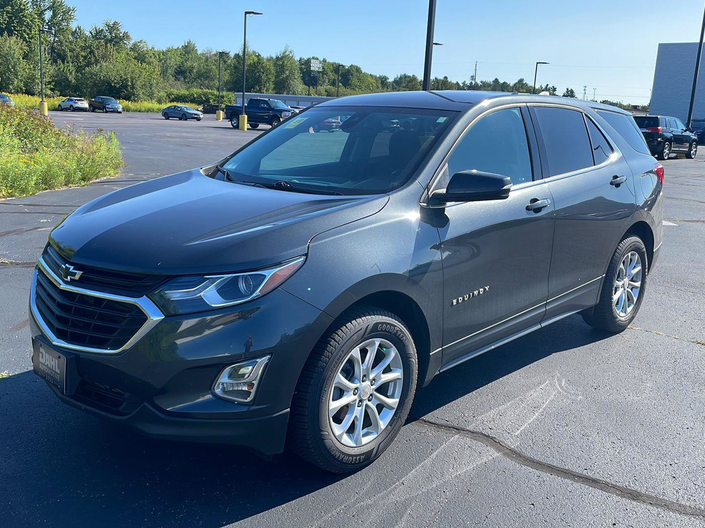 Used 2019 Chevrolet Equinox LT w/ Driver Convenience Package AWD/4WD image 3