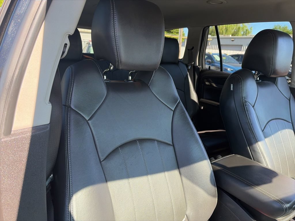 Used 2017 Buick Enclave Leather FWD image 29