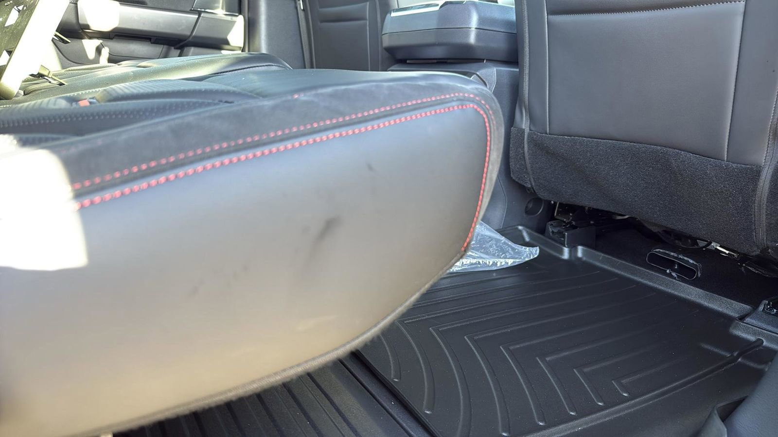 New 2026 Ford F150 Lariat w/ Equipment Group 502A High image 28