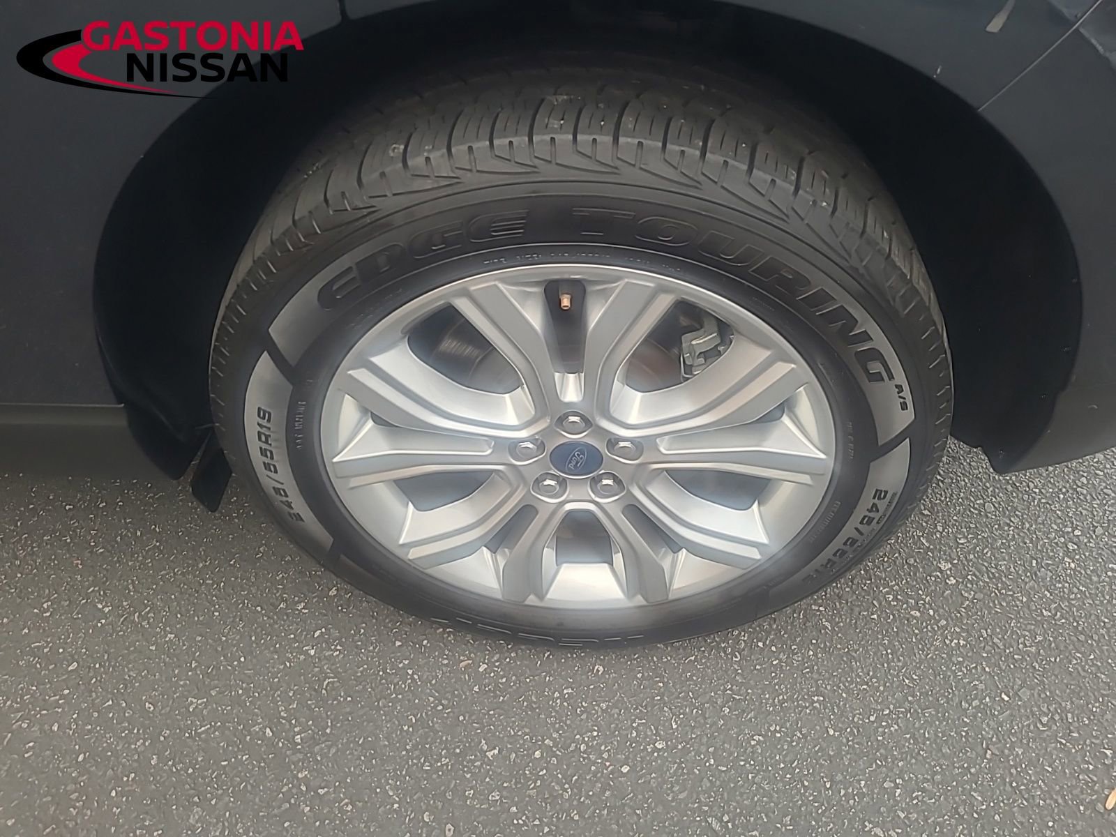 Used 2022 Ford Edge Titanium image 7