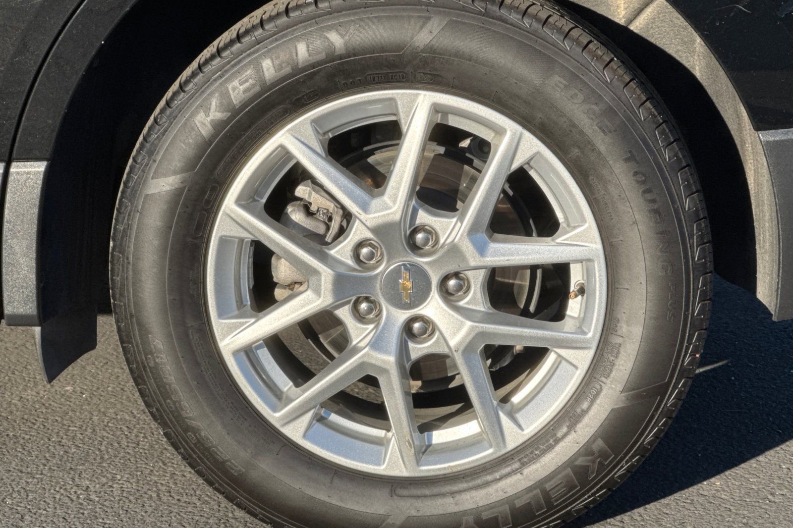 Used 2024 Chevrolet Equinox LT image 42