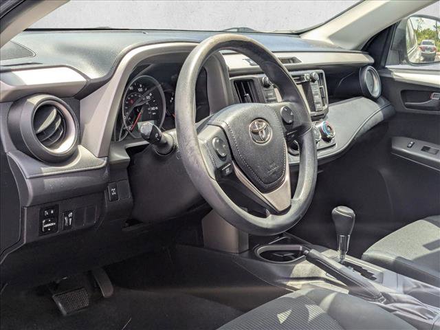 Used 2016 Toyota RAV4 LE AWD/4WD image 2