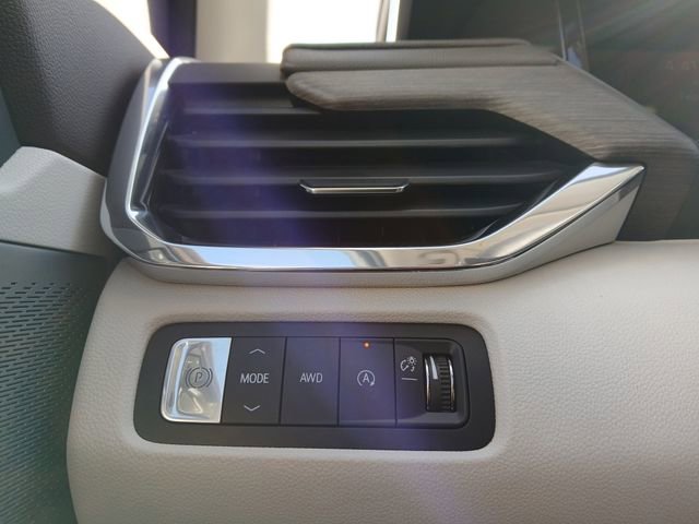 Certified 2024 GMC Acadia Denali w/ Super Cruise Package image 28