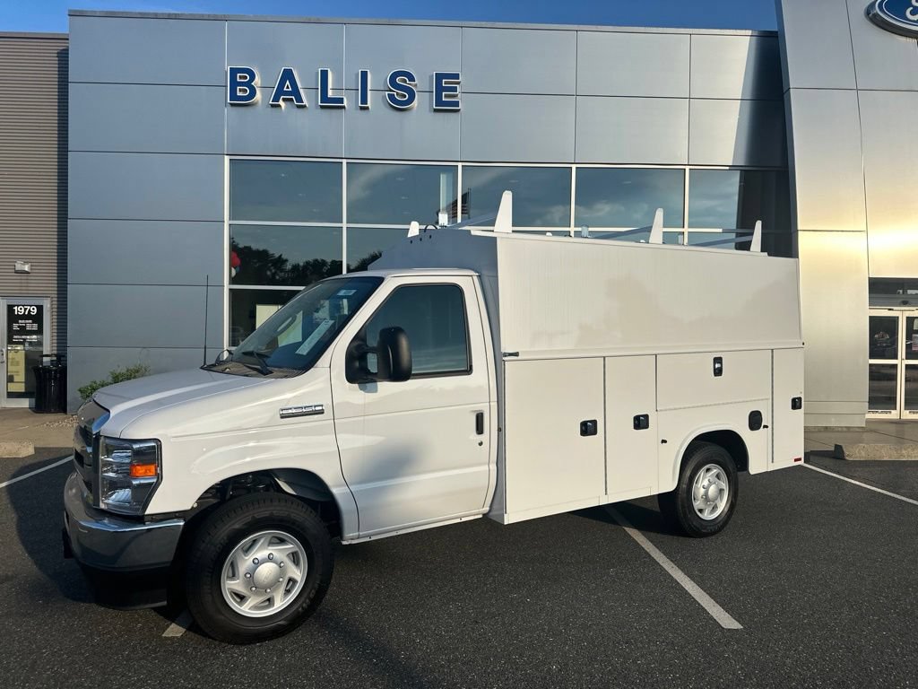 New 2026 Ford E-350 and Econoline 350 Super Duty w/ Power Equipment Group RWD image 1