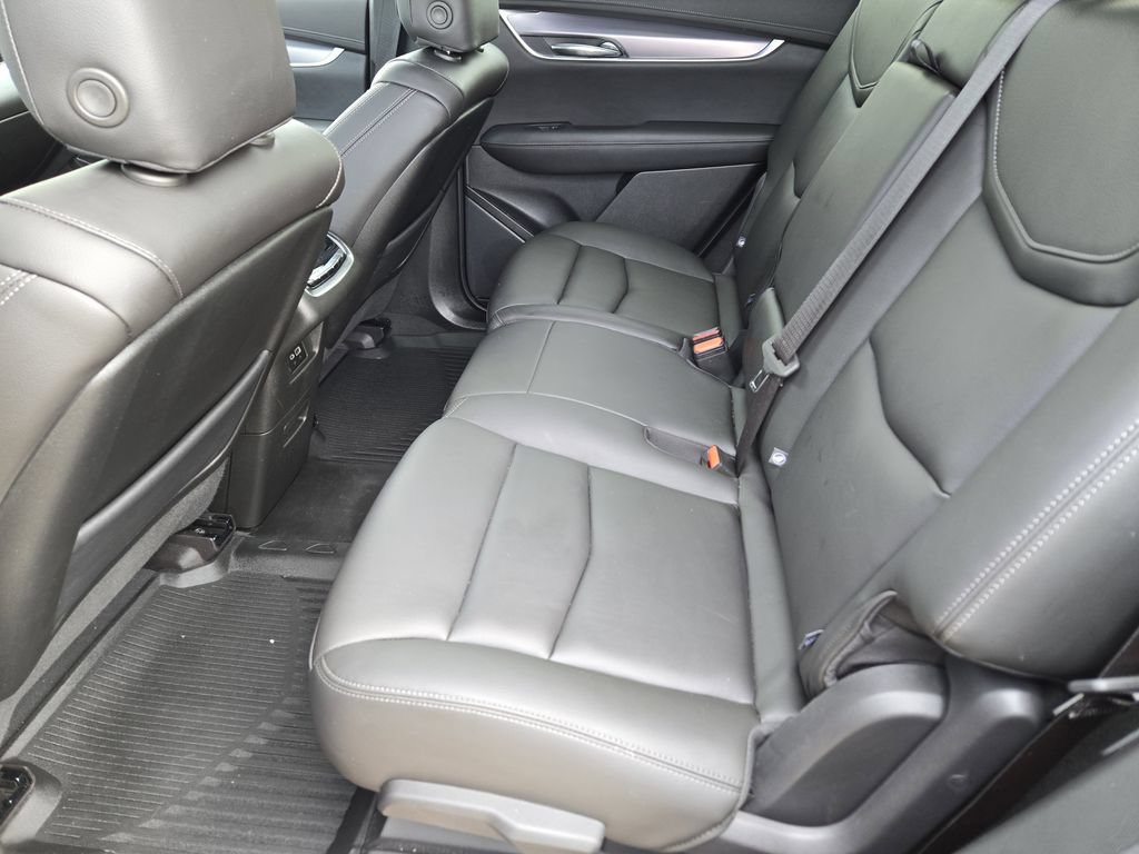 Used 2024 Cadillac XT6 Luxury w/ LPO, Floor Liner Package AWD/4WD image 21