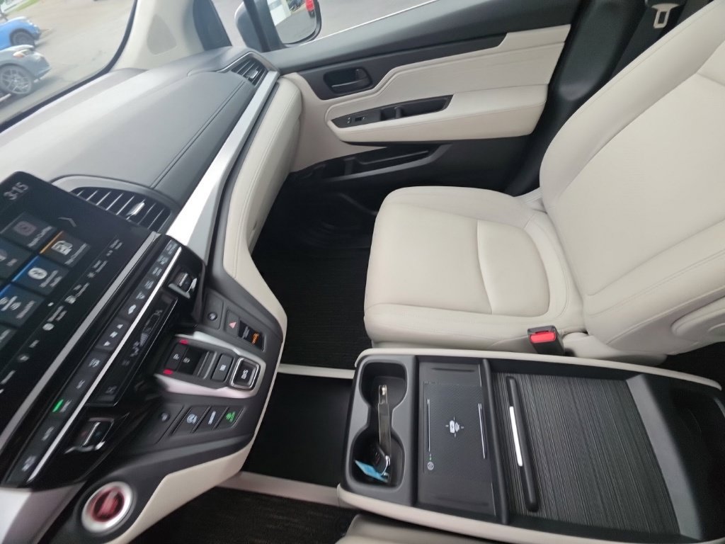 Used 2026 Honda Odyssey EX-L image 22