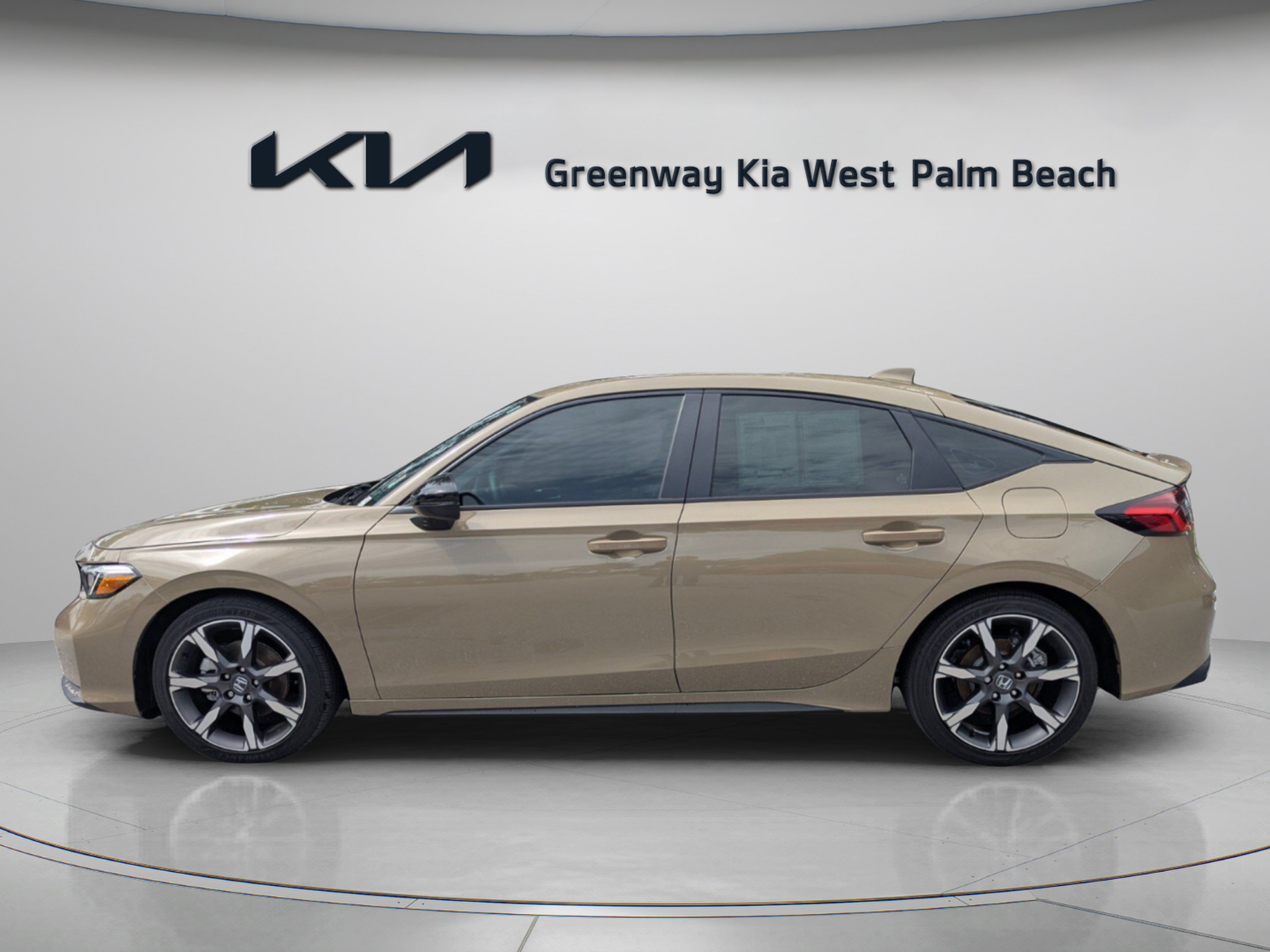 Used 2025 Honda Civic Sport Touring image 4