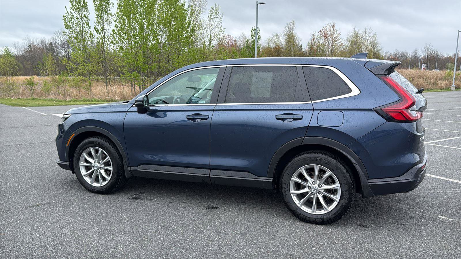 Used 2023 Honda CR-V EX image 11