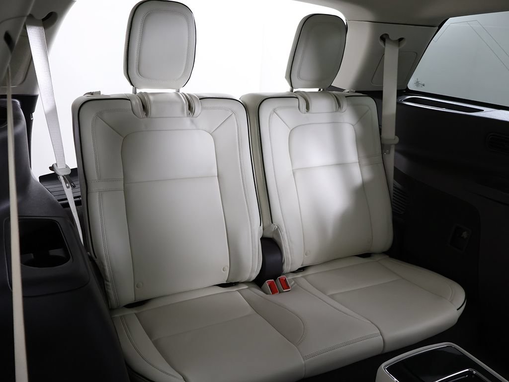 Used 2020 Lincoln Aviator Black Label w/ Dynamic Handling Package AWD/4WD image 42