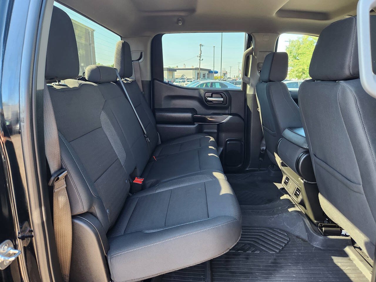 Used 2025 Chevrolet Silverado 1500 Custom Trail Boss w/ Midnight Edition AWD/4WD image 15