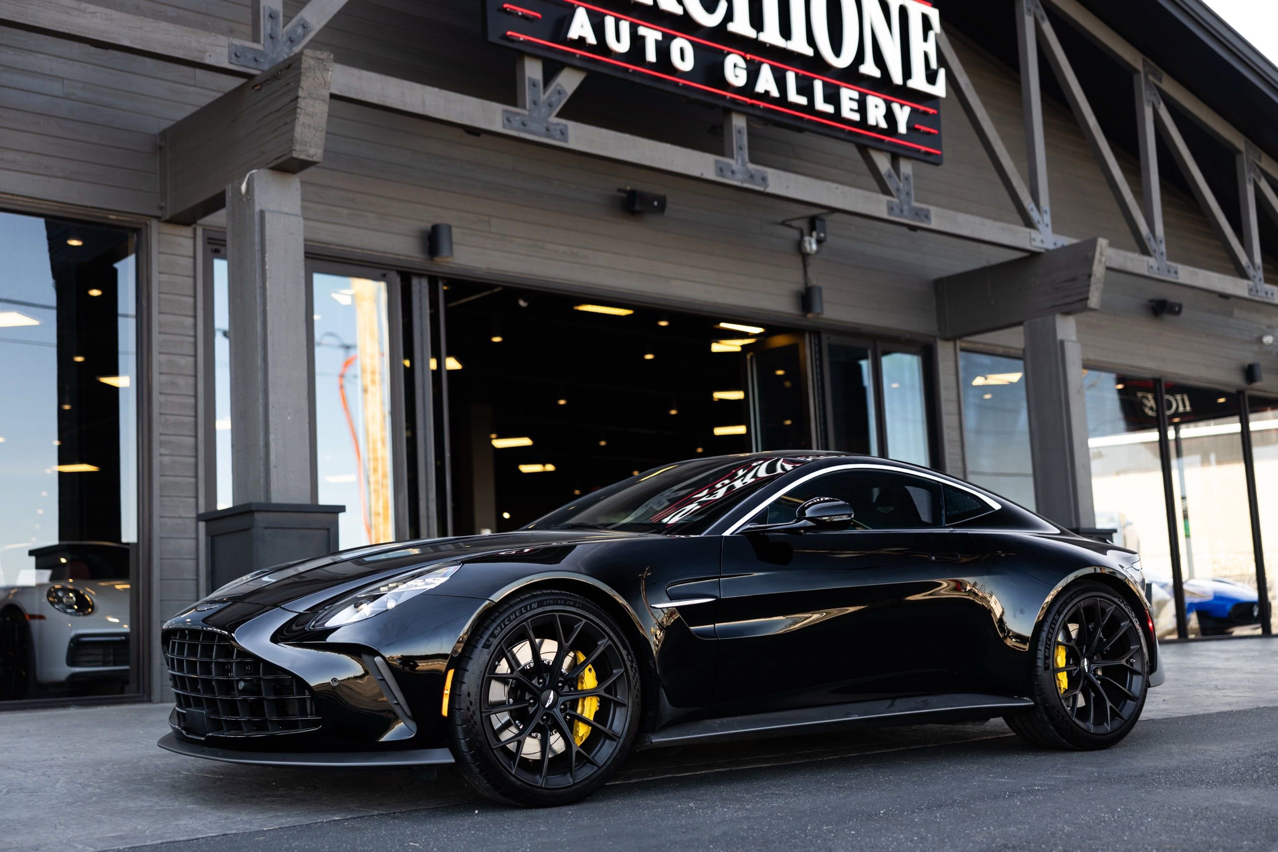 Used 2026 Aston Martin V8 Vantage Coupe image 7