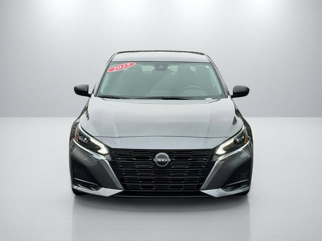 Used 2025 Nissan Altima 2.5 SV FWD image 4