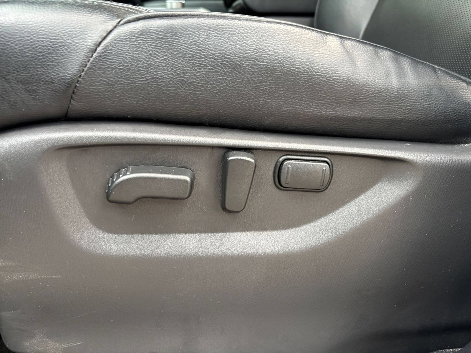 Used 2024 Nissan Armada SL RWD image 22