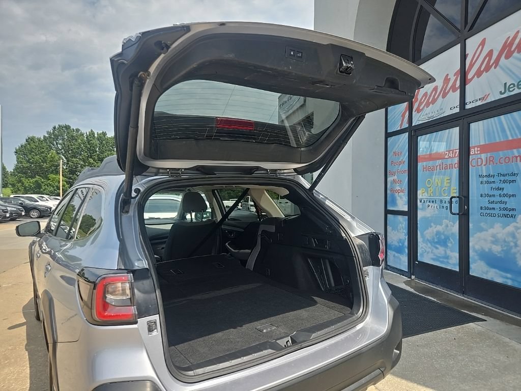 Used 2023 Subaru Outback Premium AWD/4WD image 83