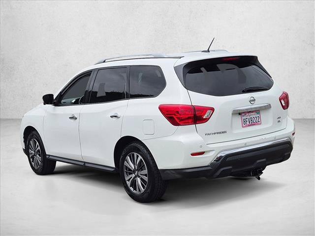 Used 2018 Nissan Pathfinder SL AWD/4WD image 8
