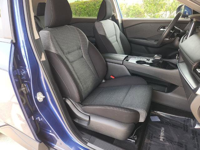 Certified 2023 Nissan Rogue SV FWD image 15