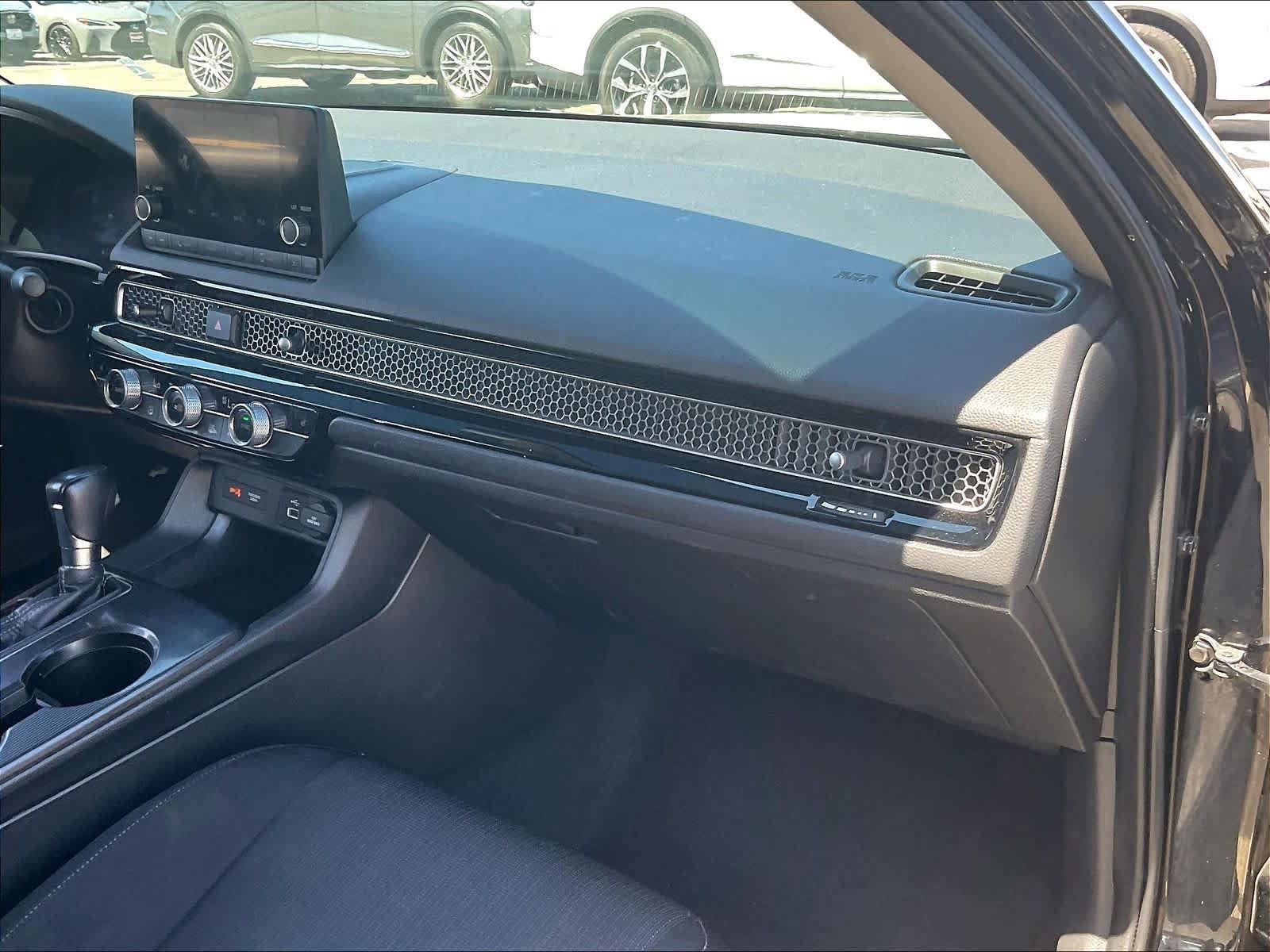 Used 2022 Honda Civic EX image 17