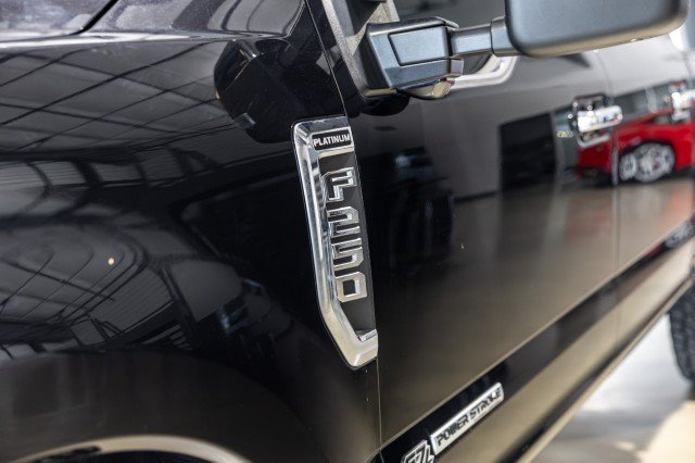 Used 2022 Ford F250 Platinum w/ FX4 Off-Road Package AWD/4WD image 14