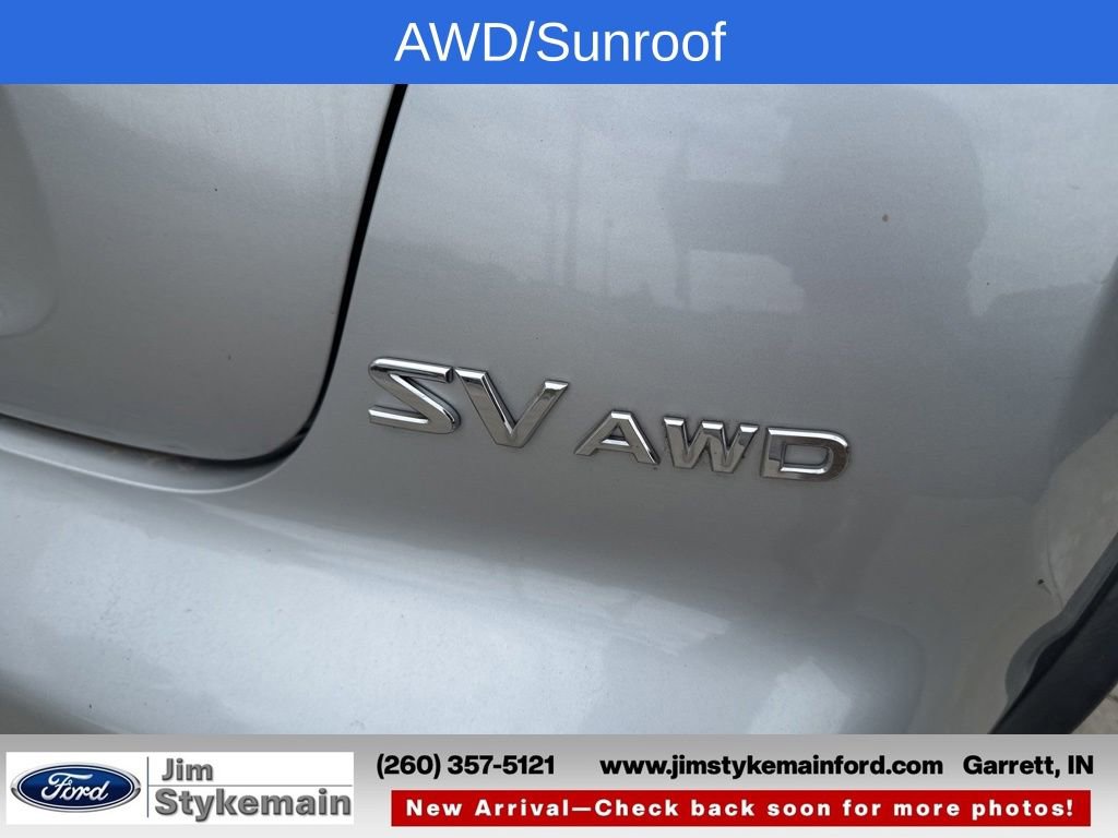 Used 2015 Nissan Juke SV w/ Technology Package AWD/4WD image 3