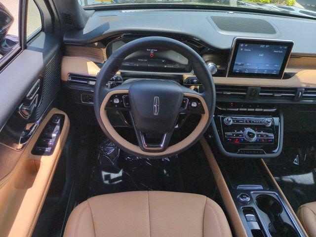 Used 2022 Lincoln Corsair Reserve FWD image 14