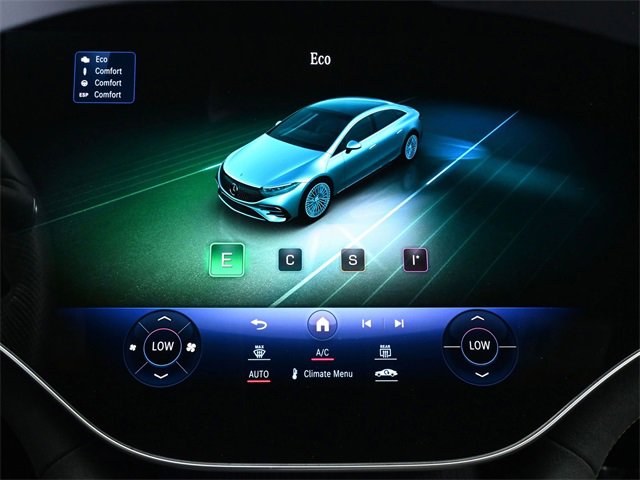 Used 2022 Mercedes-Benz EQS 580 4MATIC Sedan image 44