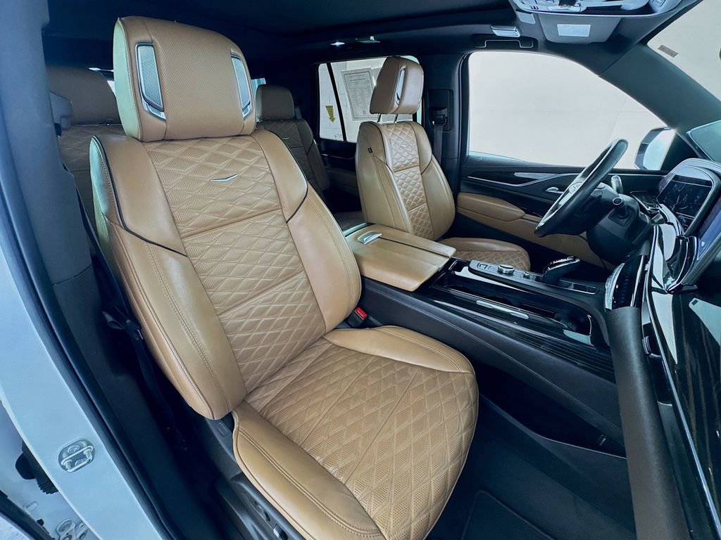 Used 2022 Cadillac Escalade Sport w/ Touring Package image 31