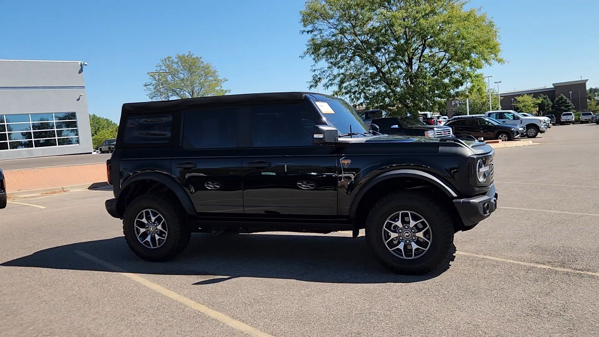 Used 2023 Ford Bronco Badlands AWD/4WD image 10