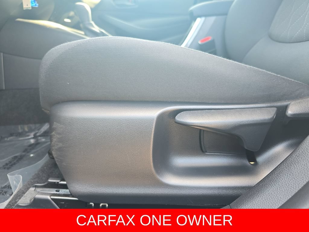 Used 2022 Toyota Corolla LE FWD image 29