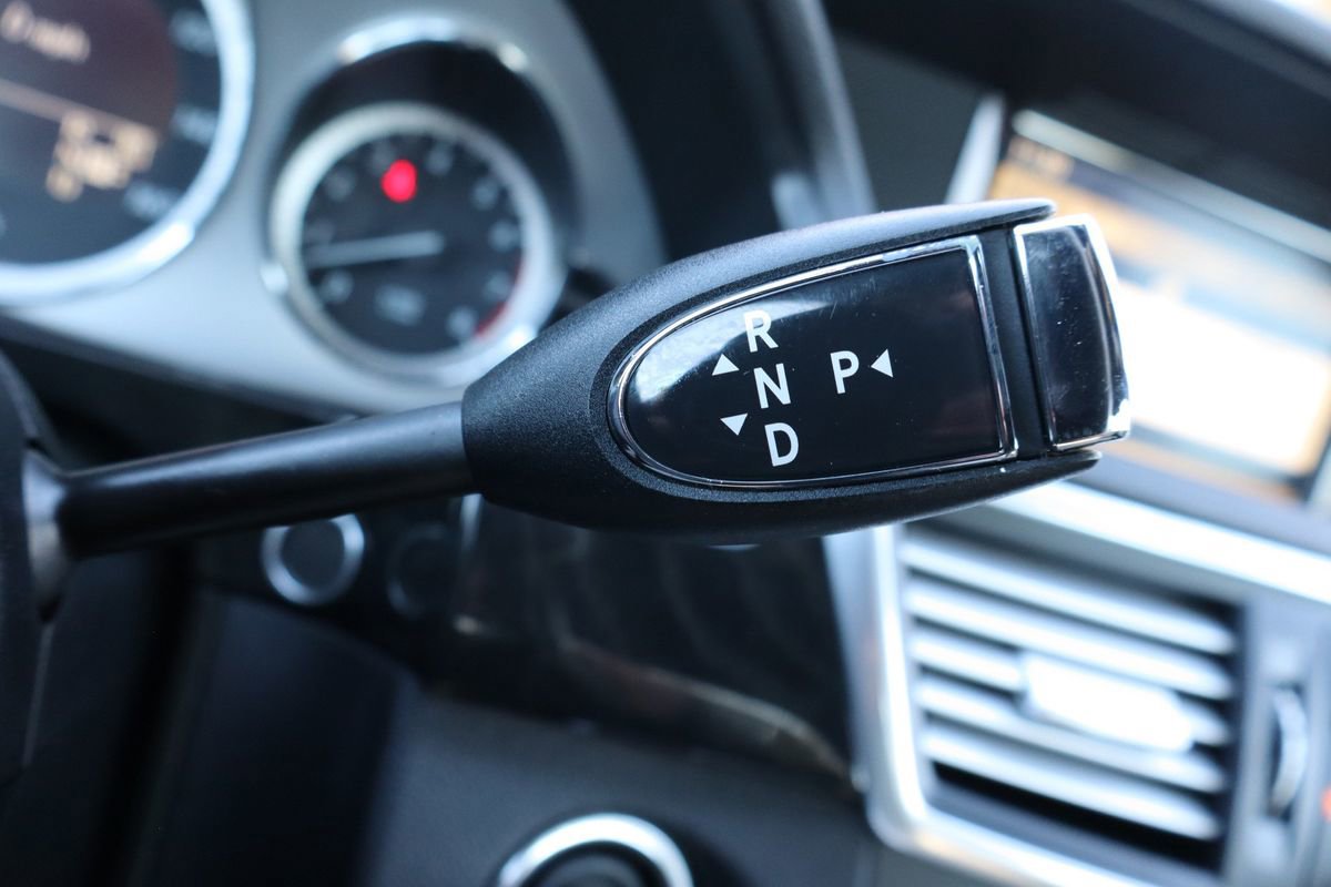 Used 2011 Mercedes-Benz E 350 4MATIC image 33