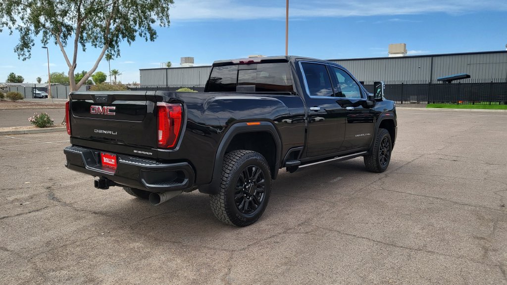 Used 2021 GMC Sierra 2500 Denali w/ Denali Black Diamond Edition AWD/4WD image 10