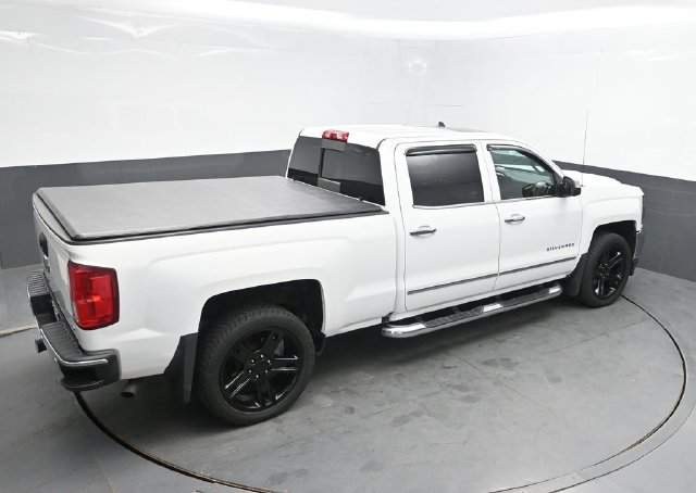 Used 2018 Chevrolet Silverado 1500 LTZ w/ Sport Package AWD/4WD image 28