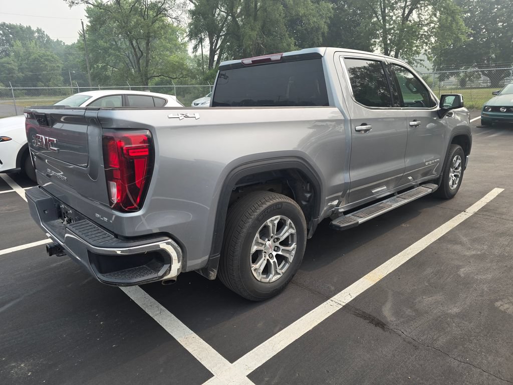 Used 2024 GMC Sierra 1500 SLE AWD/4WD image 3