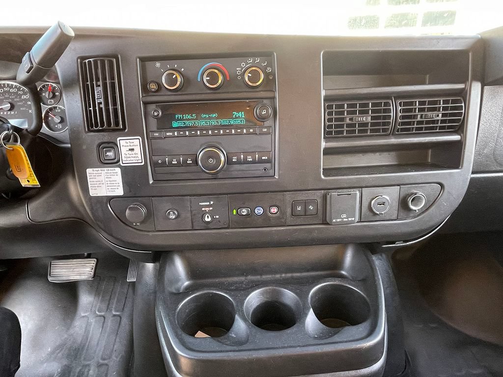 Used 2021 GMC Savana 3500 Extended w/ Power Convenience Package RWD image 29