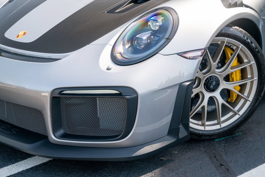Used 2018 Porsche 911 GT2 RS RWD image 3