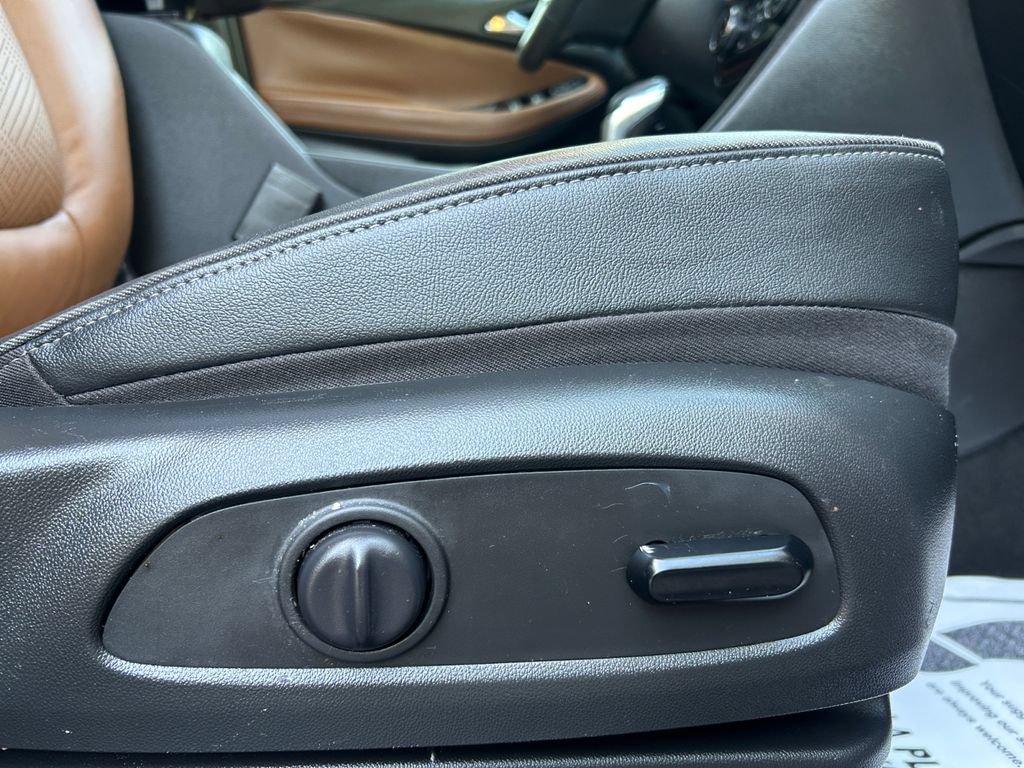 Used 2021 Buick Encore GX Essence w/ Advanced Technology Package FWD image 17