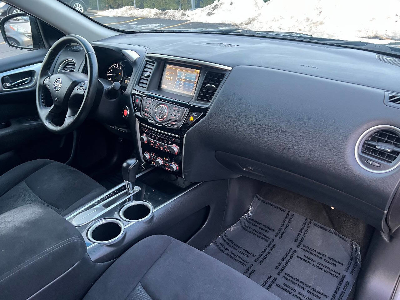 Used 2015 Nissan Pathfinder SV image 28