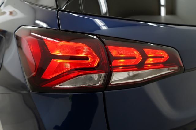 Used 2023 Chevrolet Equinox LT image 77