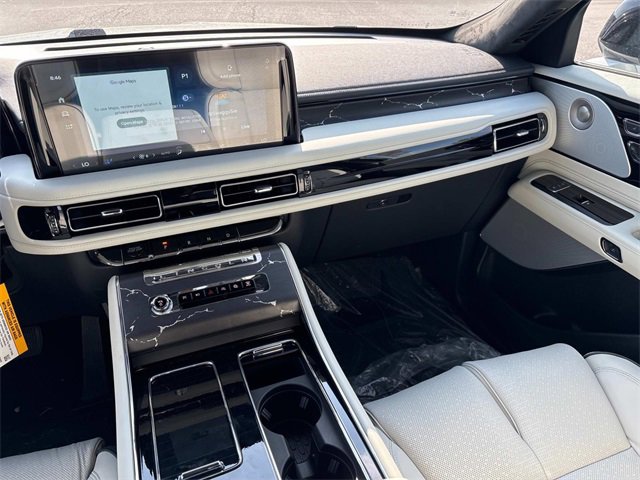New 2025 Lincoln Aviator Black Label w/ Jet Appearance Package image 16