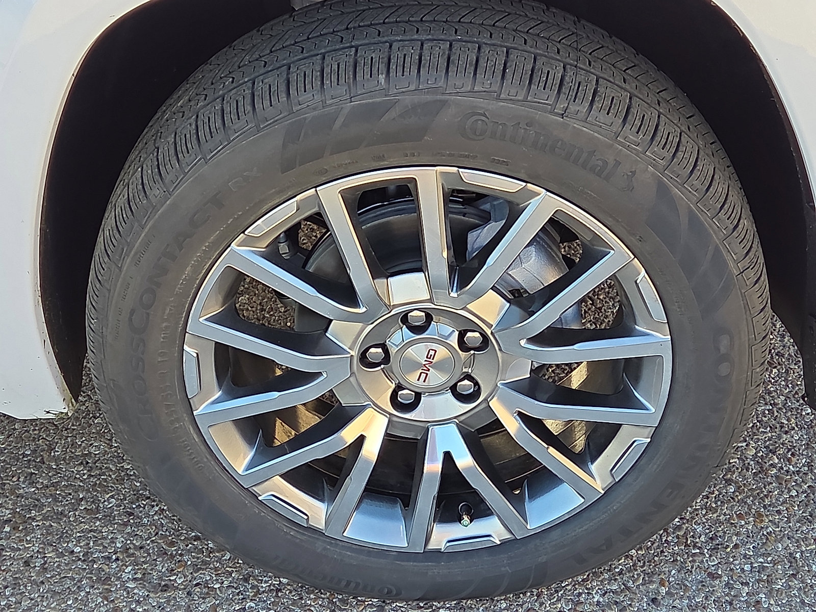 New 2026 GMC Terrain Denali w/ LPO, Floor Liner Package image 6