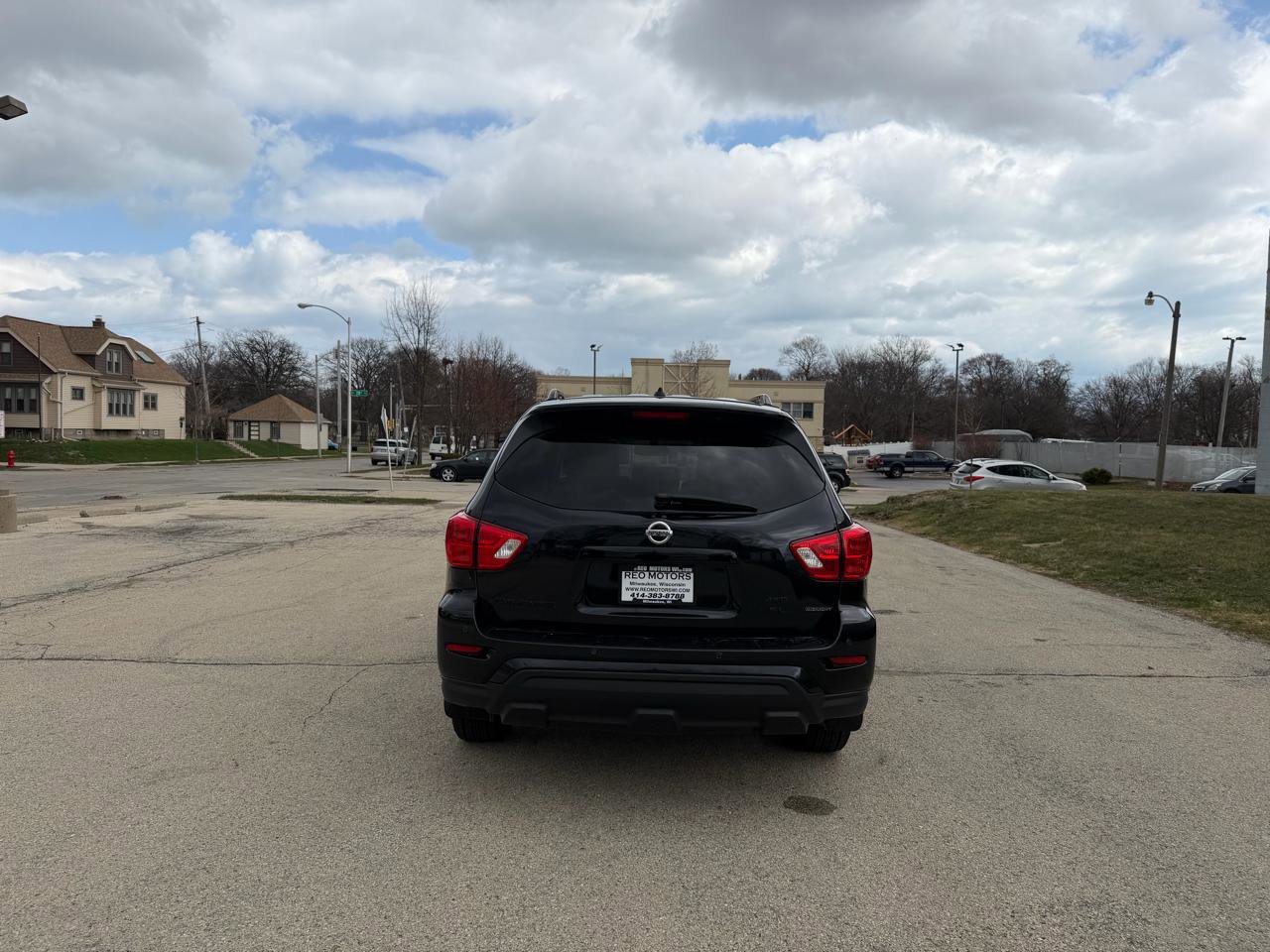 Used 2018 Nissan Pathfinder SL w/ Midnight Edition Package image 6