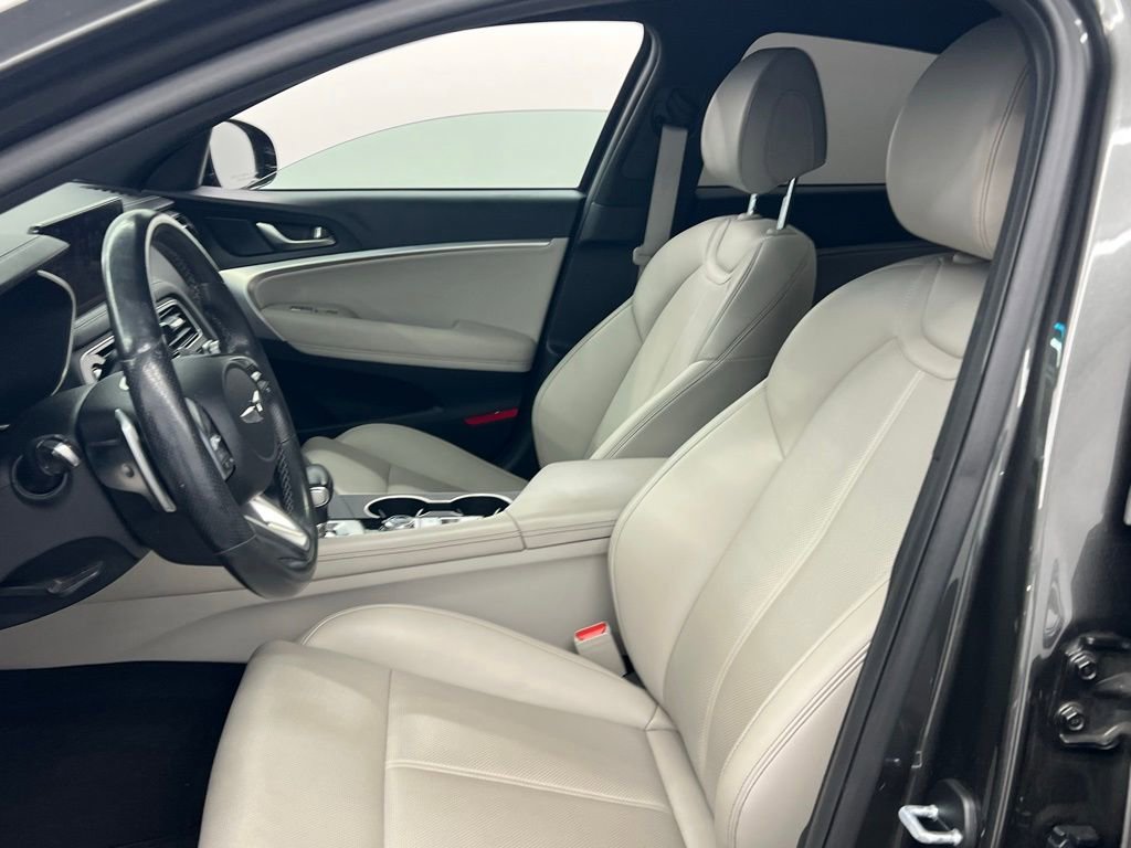 Used 2023 Genesis G70 2.0T image 10