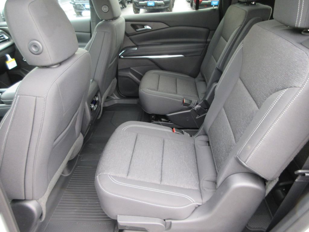 New 2026 Chevrolet Traverse LT w/ Midnight/Sport Edition AWD/4WD image 13