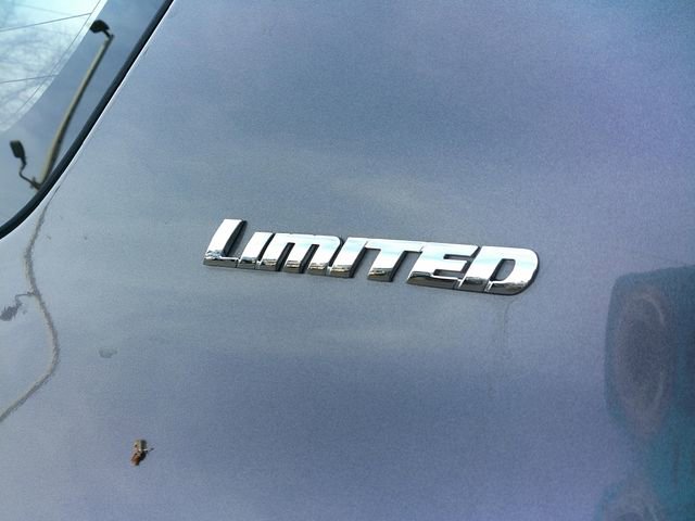 Used 2019 Toyota 4Runner Limited image 8