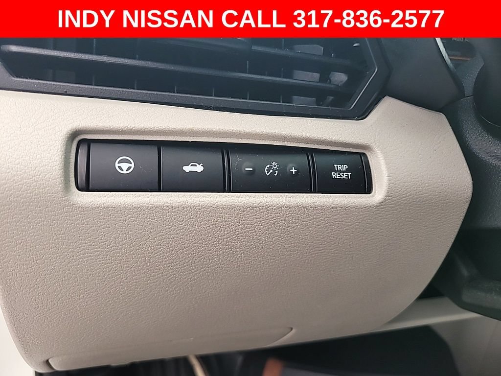 Used 2021 Nissan Altima 2.5 Platinum AWD/4WD image 16