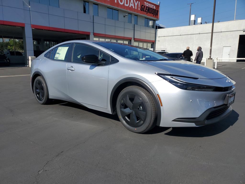 New 2026 Toyota Prius LE FWD image 34