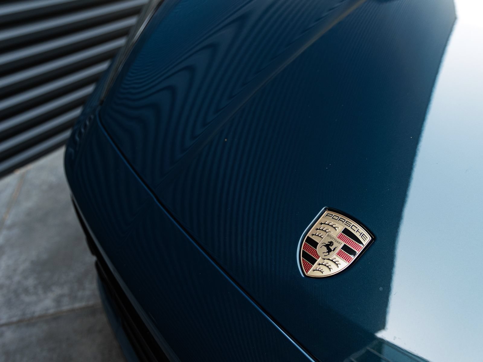Certified 2025 Porsche Cayenne AWD/4WD image 40