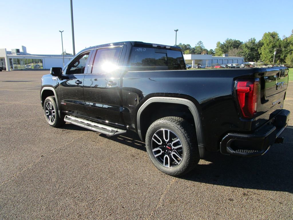 New 2026 GMC Sierra 1500 AT4 w/ AT4 Premium Package image 3