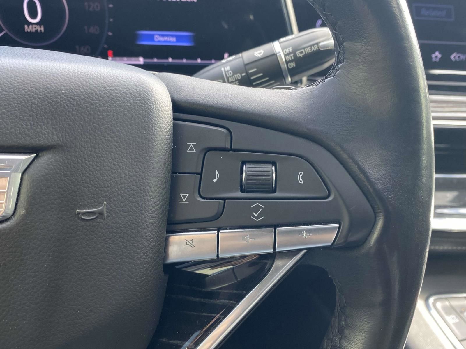 Used 2021 Cadillac Escalade Sport w/ LPO, ONYX Package image 24