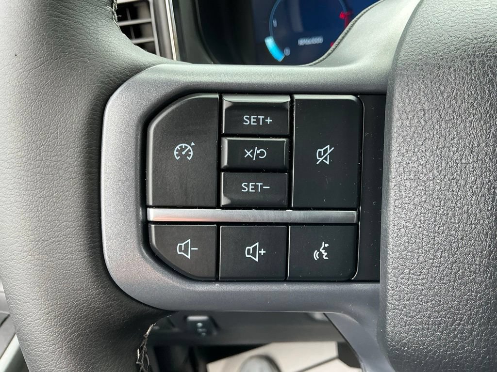 New 2026 Ford F250 Lariat RWD image 40